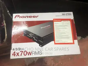 Pioneer Amplifier (1000w)