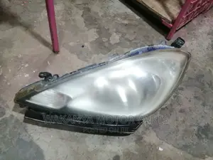Honda Fit 2010/2012 Non Xenon Head Lamp, Clean Ex Japan