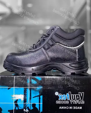 Get Vaultex Boots With Breathable Material