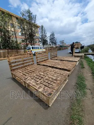Pallet Bed- 4*6 Detachable and Blazed Pallet Bed. (FX020)