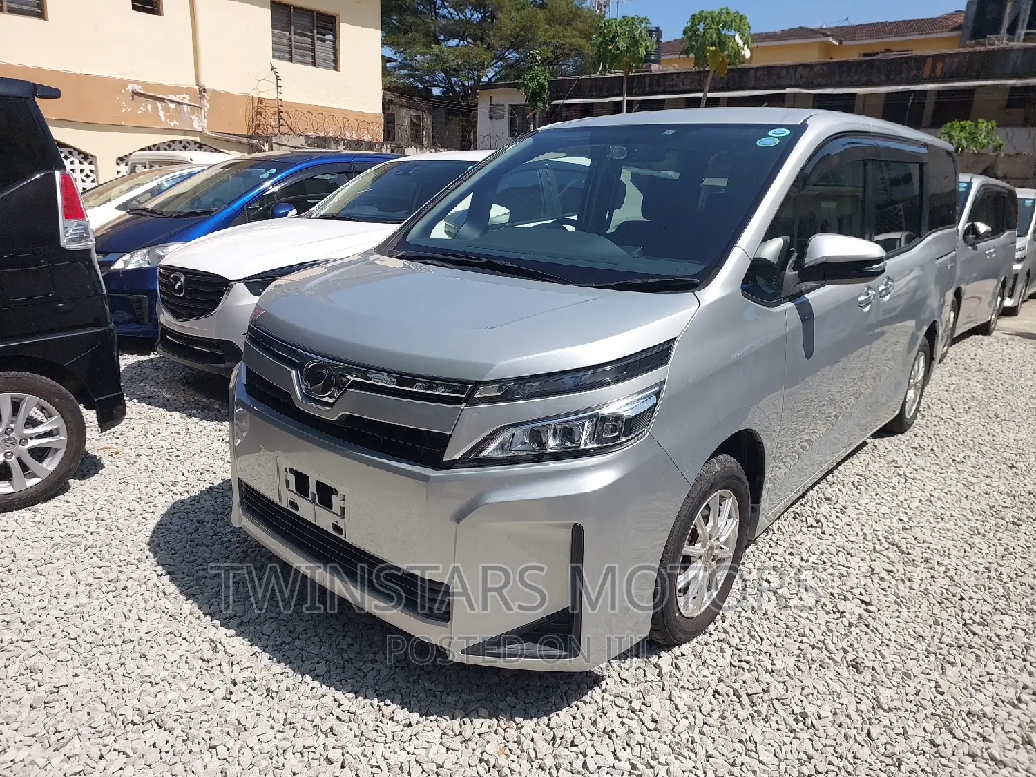 Toyota Voxy 2019 Silver