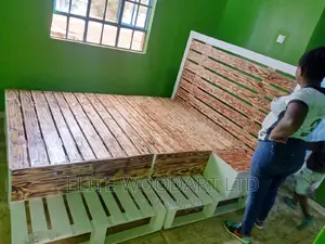 5x6 Rustic Bed