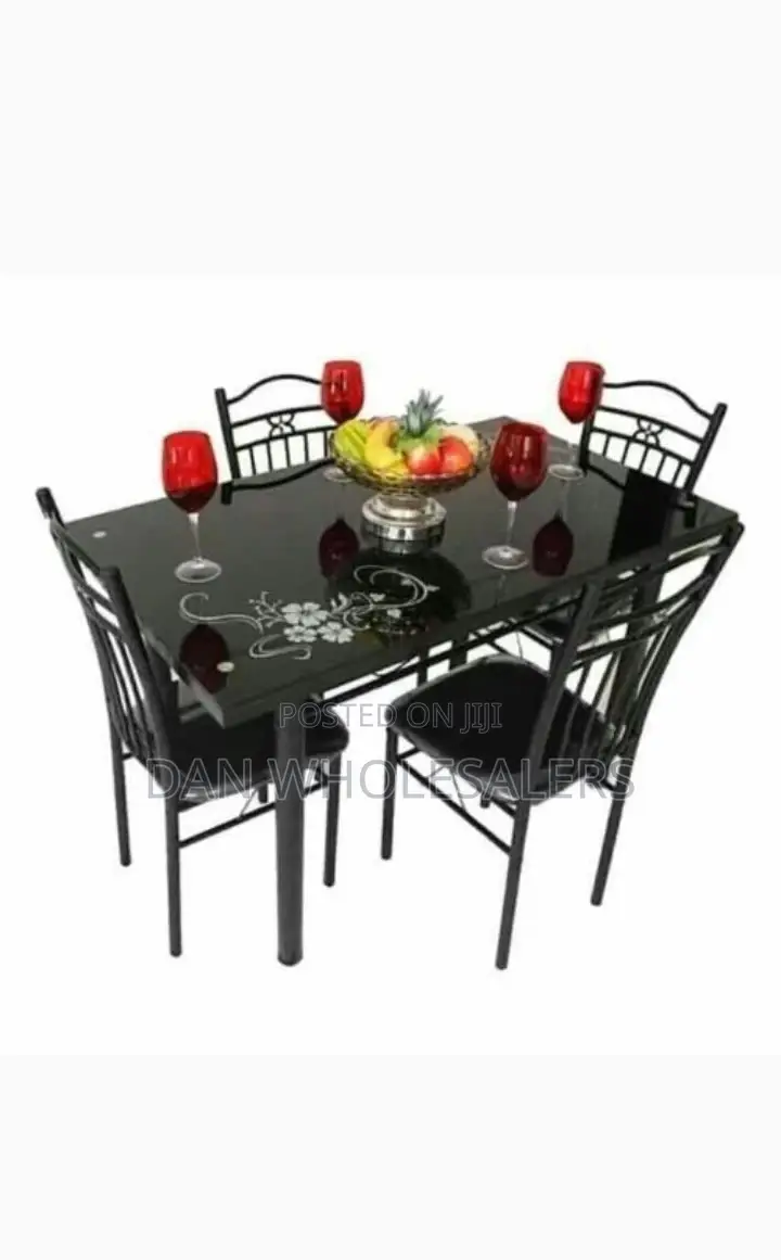 DT, Dining Table