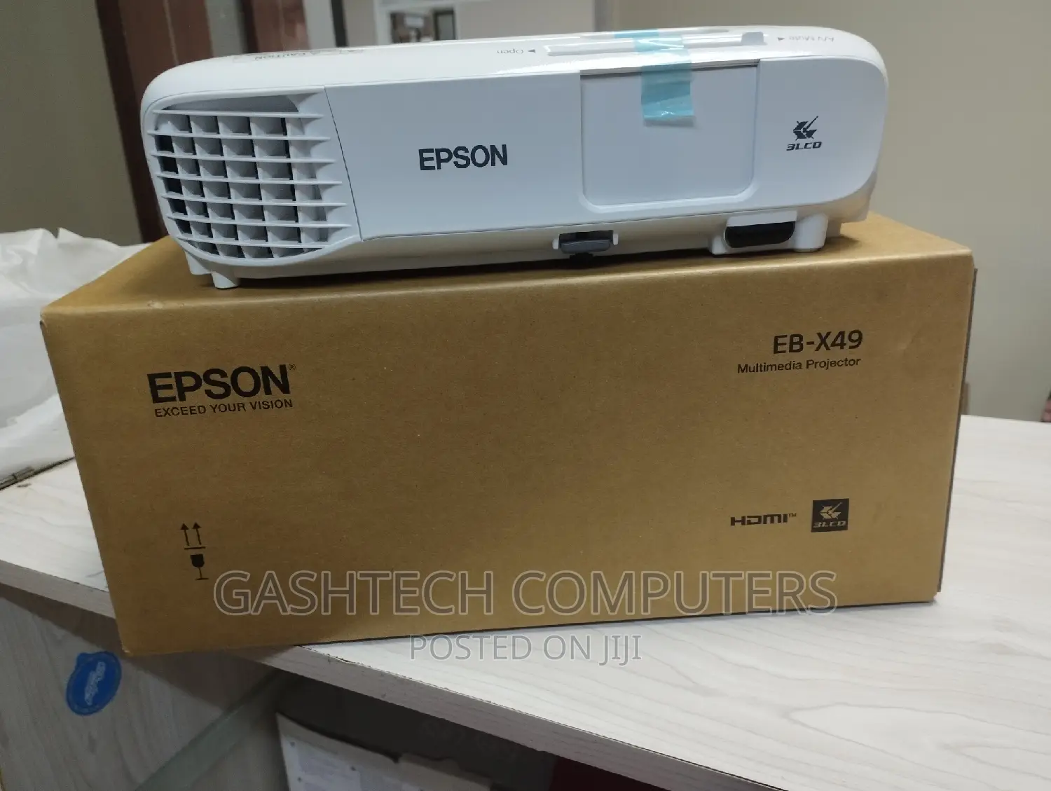 Eb-X49 Projector Epson//Eb -X49 Projector 3cld Technology!!