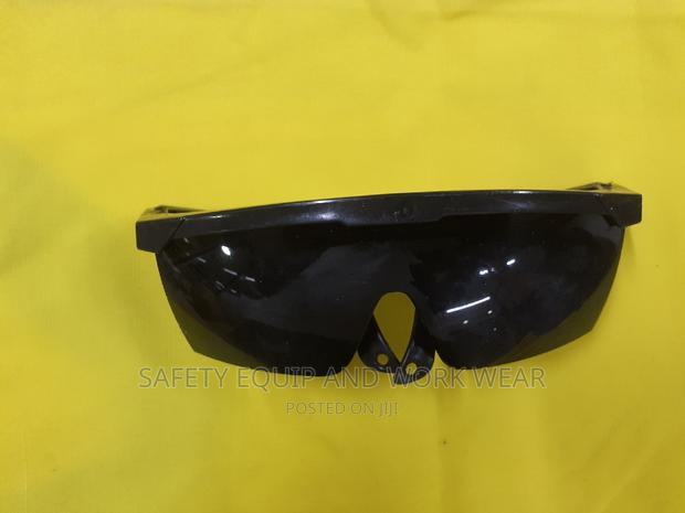 Durable Safety Glasses With Comfortable Fit - main view