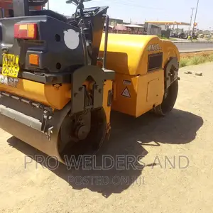 6 Tonne Roller/Compactor Hire