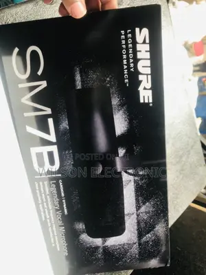 SHURE SM7B. Broadcasting Microphone.