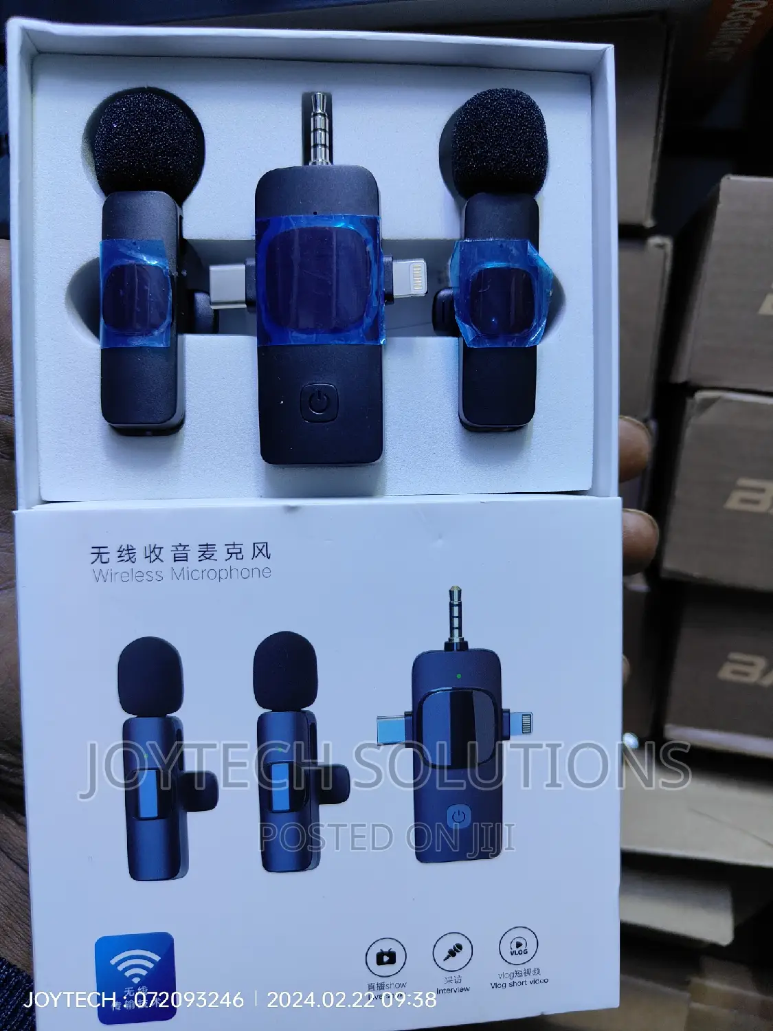 iPhone Wireless Lapel/ Lavalier Microphone. Universal