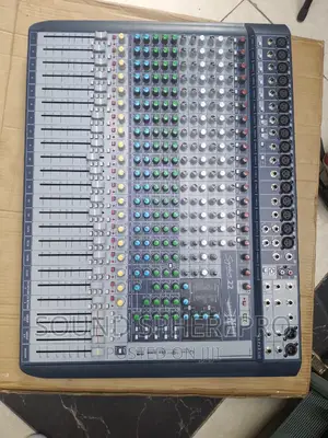 Signature 22 Channel Plain Mixer