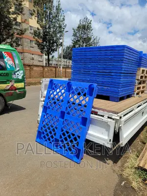 Plastic Pallets for Sale- Blue Plastic Pallets. (Cp014)