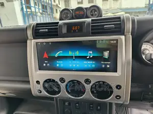 Toyota FJ Cruiser 2017 White
