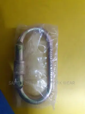 Get Reliable Carabiner At Friendly Price
