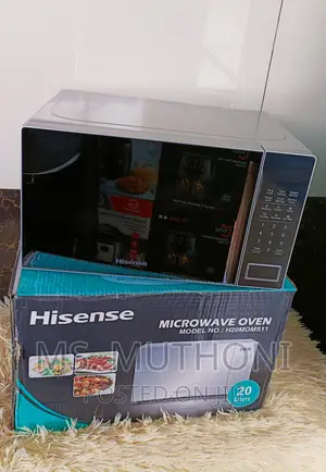 Silver 20 Litres Hisense Digital Microwaves*