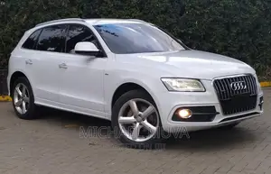 White 2015 Audi Q5 - Stylish and Spacious SUV