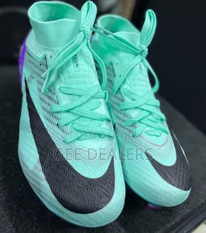 Original Nike Air Zoom Football/Soccer Boots