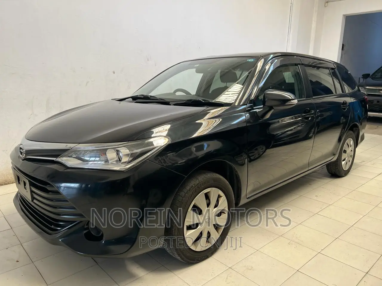 Toyota Corolla Fielder 2017 Gray