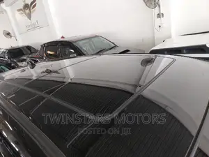 Toyota Harrier 2.0 2017 Black