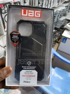 UAG Pathfinder Magsafe Case – Apple iPhone 15