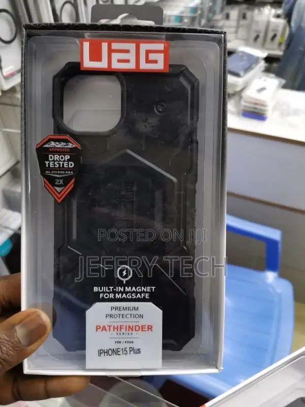 UAG Pathfinder Magsafe Case – Apple iPhone 15 Plus