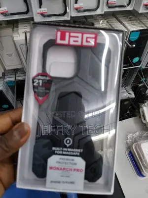 UAG Pathfinder Case – Apple iPhone 13 Pro Max
