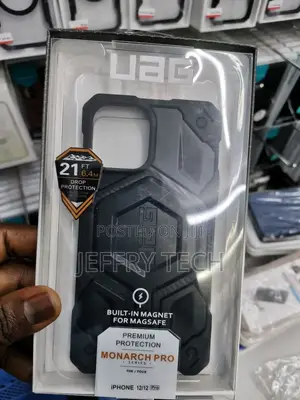 UAG iPhone 12 Pro / iPhone 12 Case Monarch