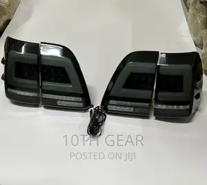 Landcruiser 100 Series Tail Lamp Aftermarket Smoked Black