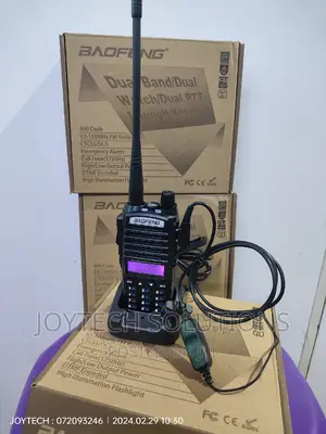 Uv 82 Walkie Talkie