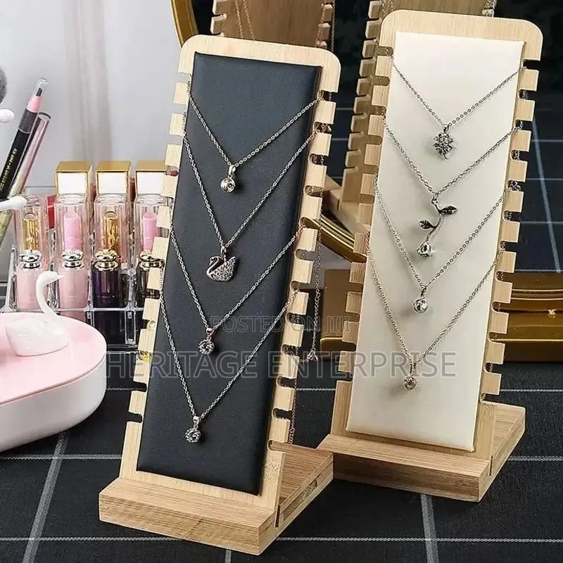Necklace Frame
Keeps Your Neckless Tidy