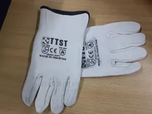 Fashioned Soft Leather Glove For Landscaping