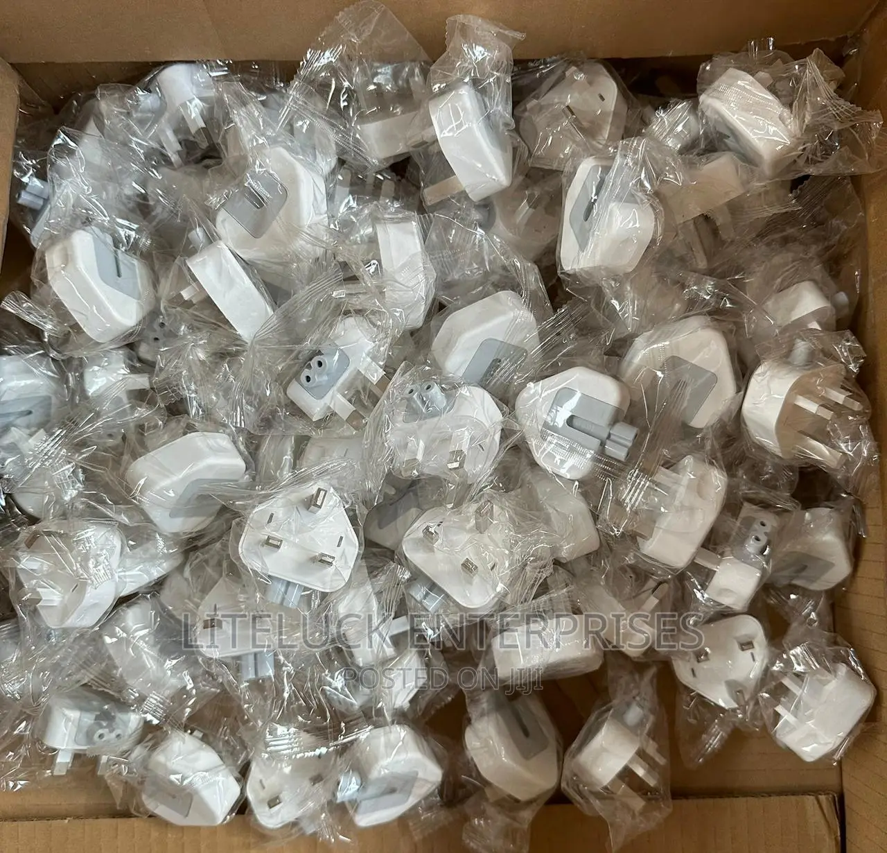 Macbook Adapters