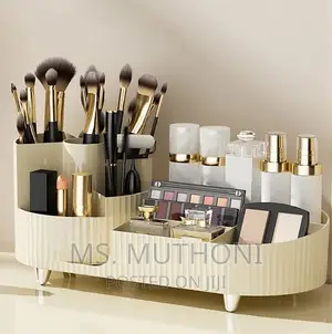 Rotatable Cosmetic Storage/Organizer Box