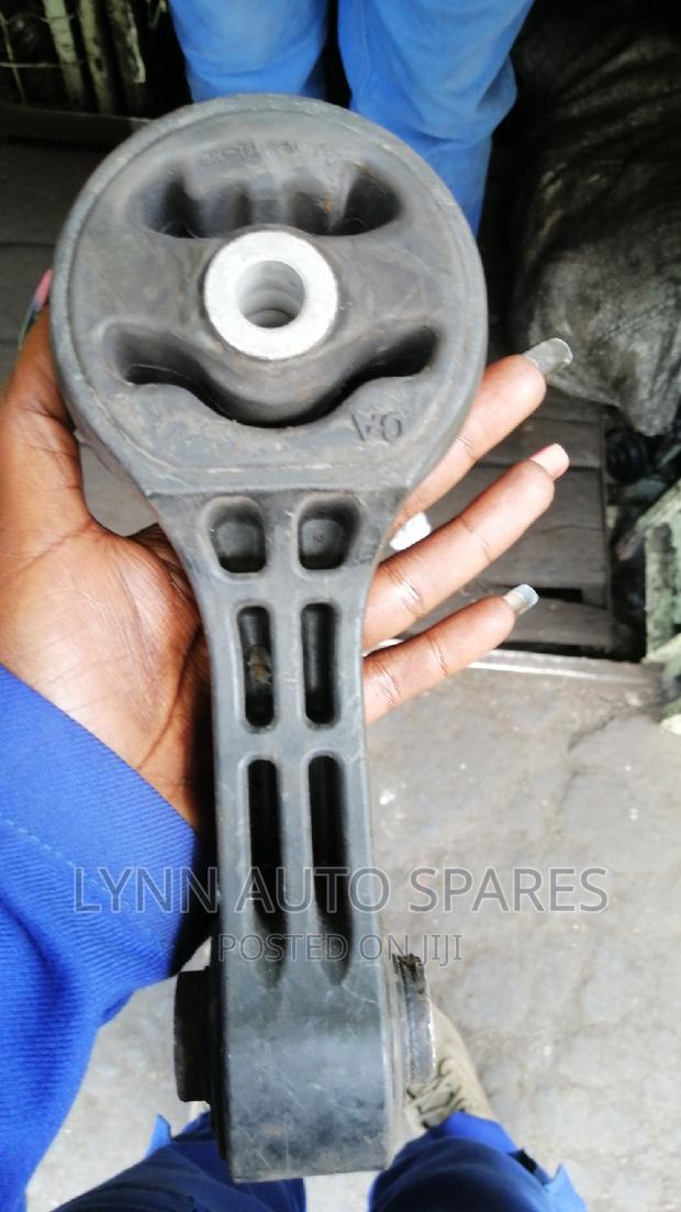 Honda Fit Gearbox Mountain - thumbnail 2