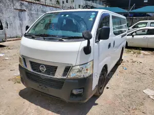 Nissan Caravan (Urvan) 2017 White