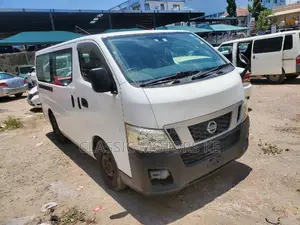 Nissan Caravan (Urvan) 2017 White