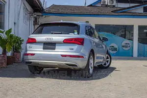 Audi Q5 2018 Silver