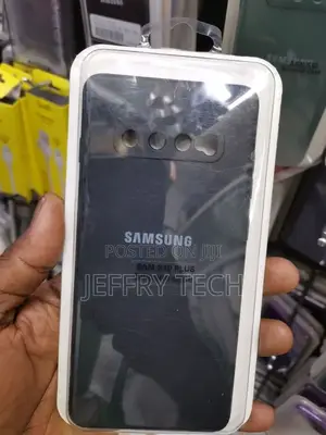 Black Camera Safe Silicone Case for Samsung S10 Plus