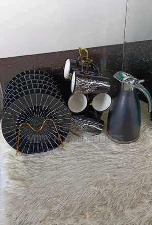 13pcs Quality Tea/Set 6 Mugs With 1 Flask Ad 6plates
