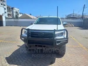 Toyota Hilux 2017 White