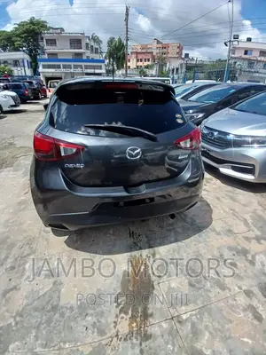 Mazda Demio 2017 Gray