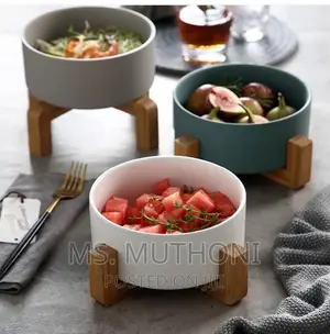 Nordic Salad Bowl With Wooden Handle*