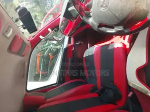 Toyota HiAce 2017 Brown