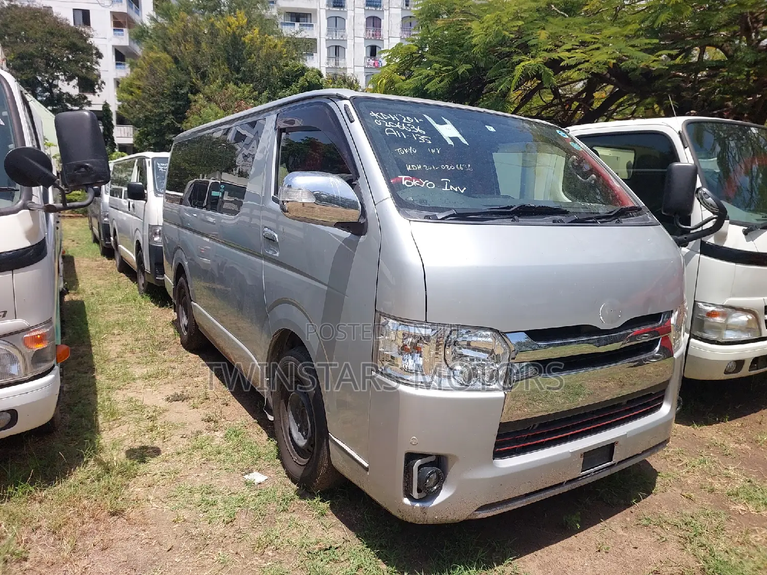 Toyota HiAce 2017 Brown