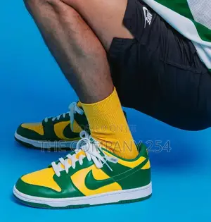 Nike Sb Dunk "Brazil
Size 44 
KSH 3499