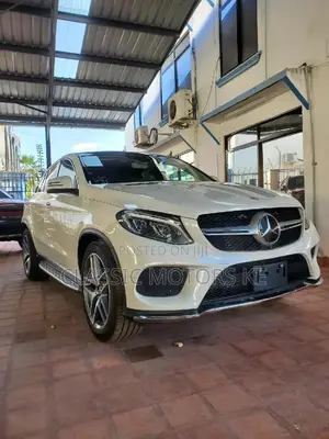 Mercedes-Benz GLE-Class GLE 350d 4MATIC 2018 White
