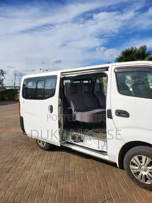 Van For Hire, 11 Seater
