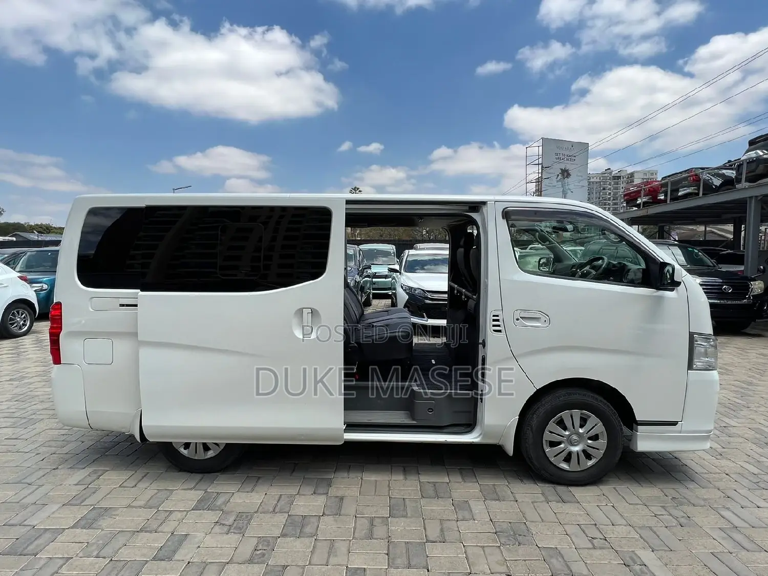 Van For Hire, 11 Seater