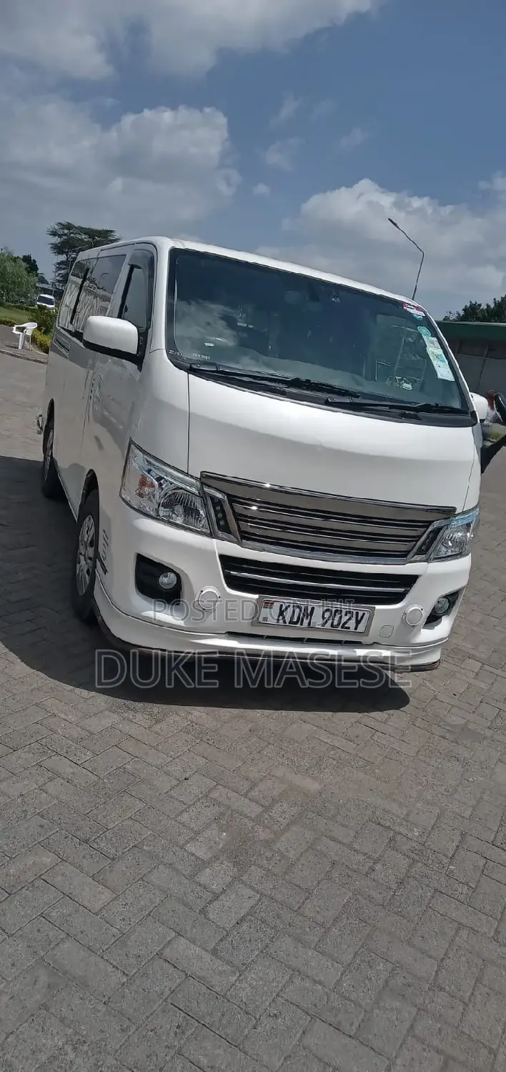 Van For Hire, 11 Seater