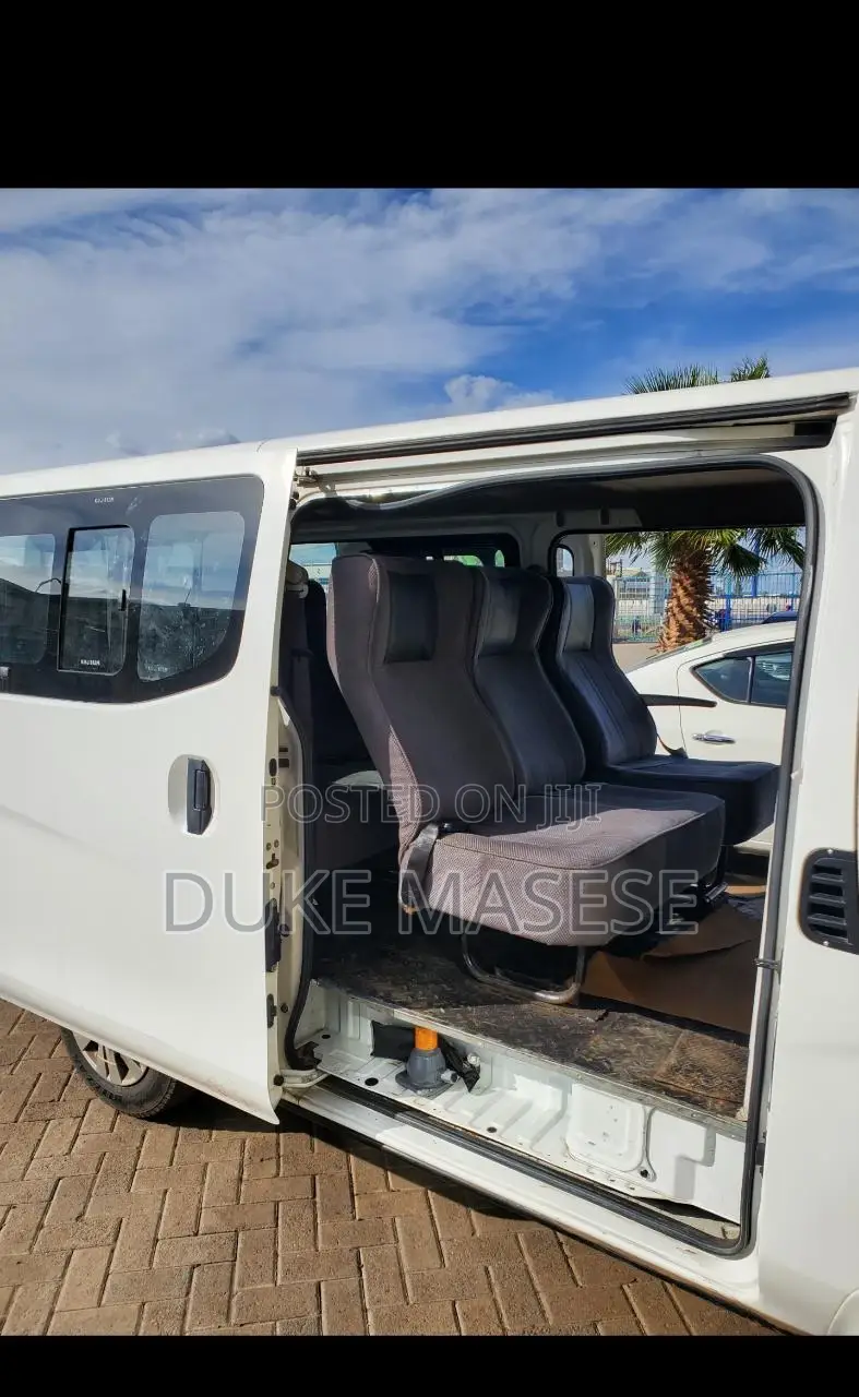Van For Hire, 11 Seater