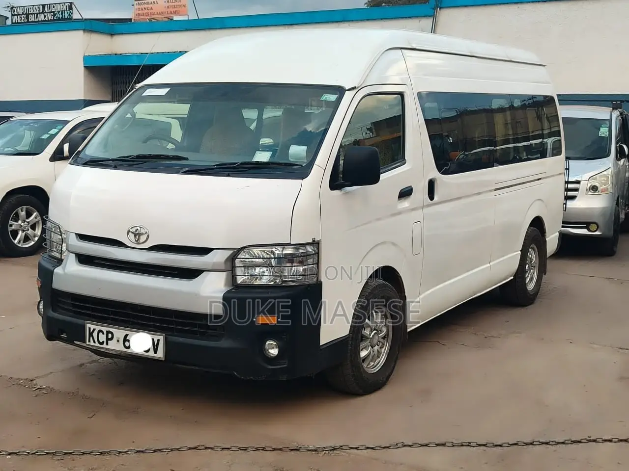 Van For Hire, 11 Seater
