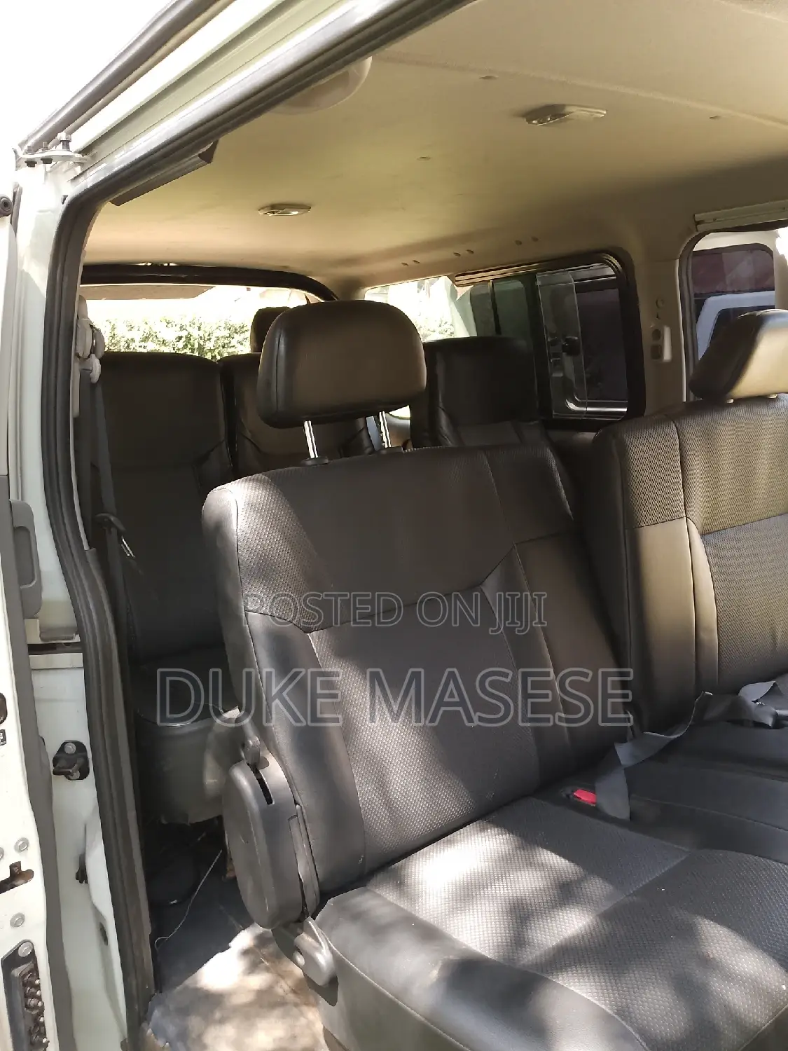 Van For Hire, 11 Seater